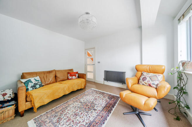 4 bed Semi-Detached for sale Image 7