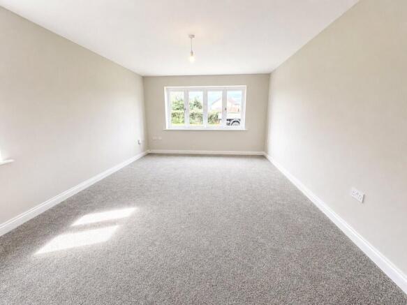 3 bed Bungalow for sale Image 11