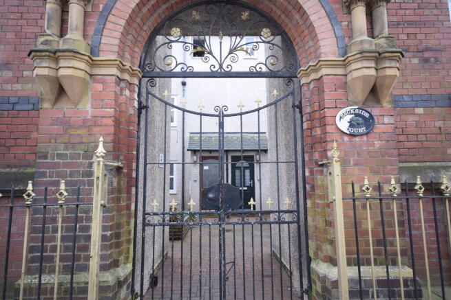 FRONTAGE