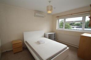 9, Kimbers Lane, Farnham GU9 9PT