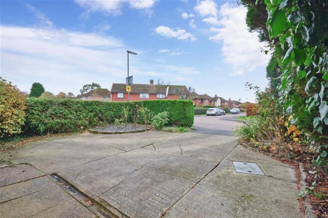 Driveway/Parking