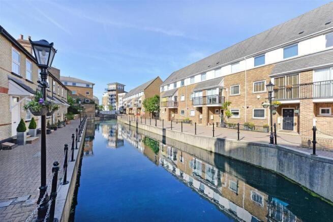 Albert-Mews (14).JPG