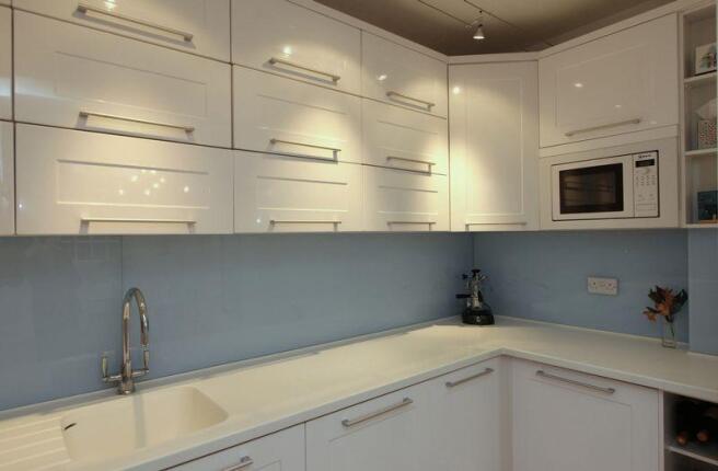Photo 8