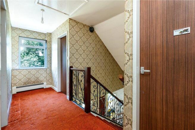 4 bed Detached for sale Image 6