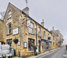 Flat 2 Mascot House, Digbeth Street, Stow-on-the-wold GL54 1BN
