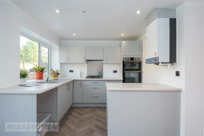 2 bed Terraced for sale Image 4