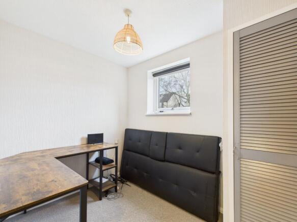 2 bed Flat for sale Image 10
