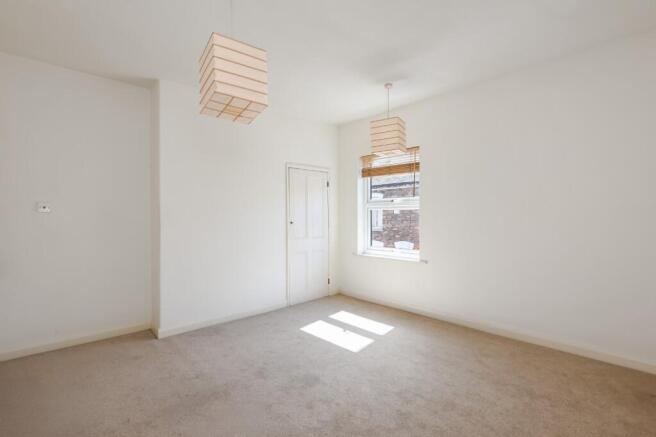 2 bed Terraced for sale Image 9