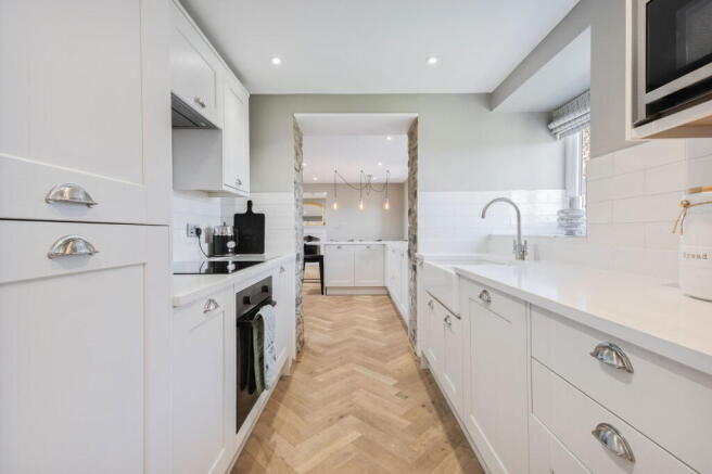 3 bed Barn Conversion for sale Image 11
