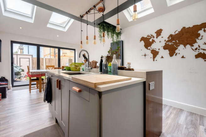 25100_HIG000018412_IMG_06_0000_max_656x437-833c672