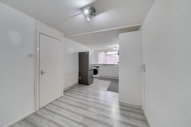 1377301-2-6911d1f...