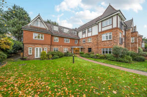Flat 7, 74 Oakdene Court, Portmore Park Road, Weybridge KT13 8HG