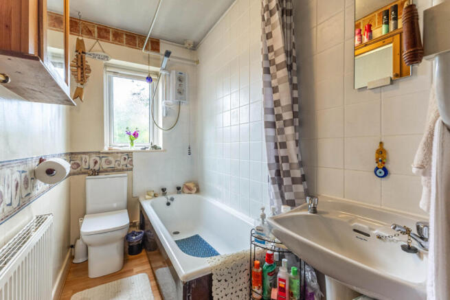 2 bed Terraced for sale Image 6