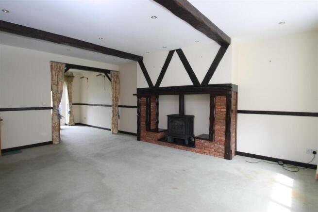 sitting room 3.JPG