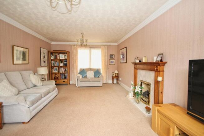 14 Crofters Drive NEW PHOTOS 2 (24)_lzn.jpg