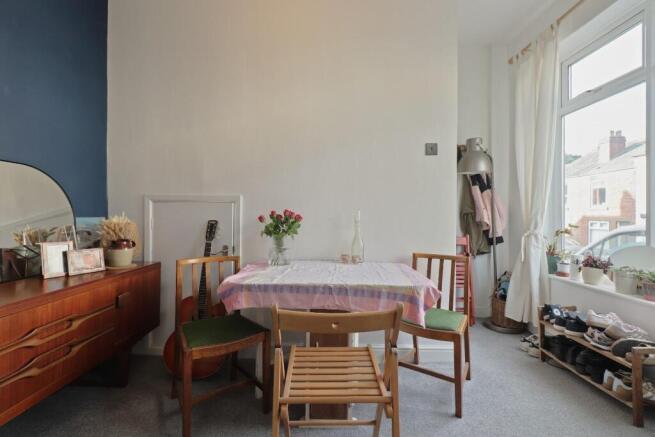 2 bed House for sale Image 9