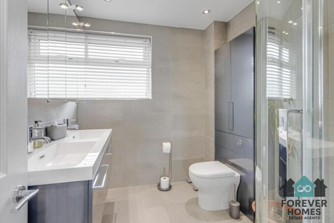 3 bed Semi-Detached for sale Image 11
