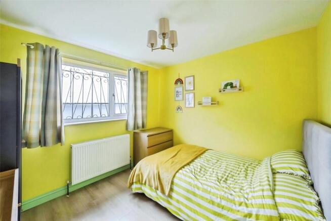 2 bed Bungalow for sale Image 11
