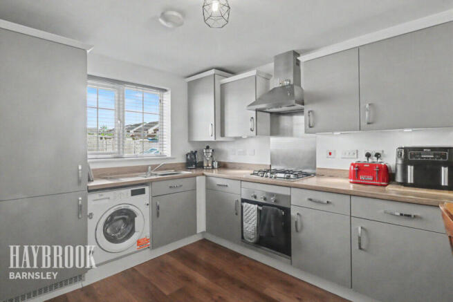 3 bed Semi-Detached for sale Image 5