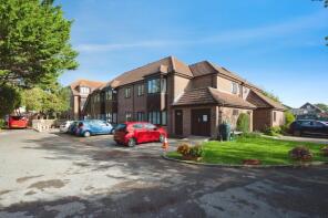 Flat 19, Maple Court, Staunton Avenue, Hayling Island PO11 0EF