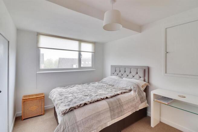 Bedroom 4.jpg
