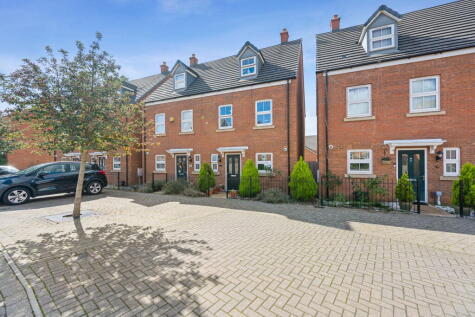 Foster Way, Kettering, NN15