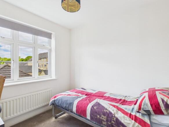 2 bed Apartment for sale Image 12