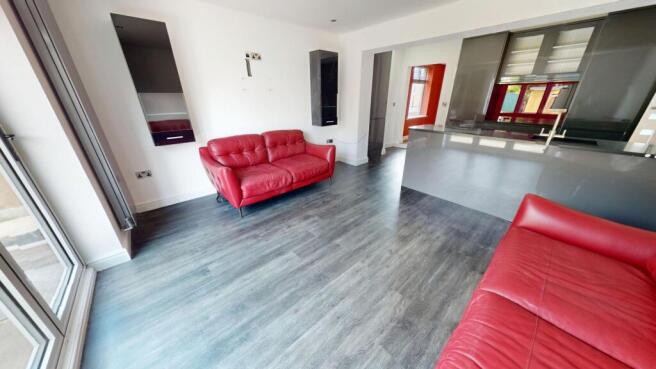 3 bed Terraced for sale Image 8