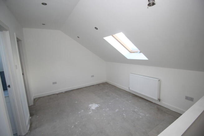 3 bed Terraced for sale Image 9