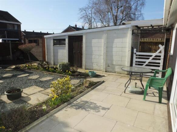 Rear Garden ..JPG