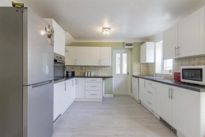 5 Tansley Road_16.jpg