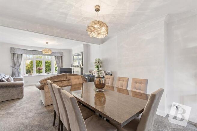 Living/Dining Area