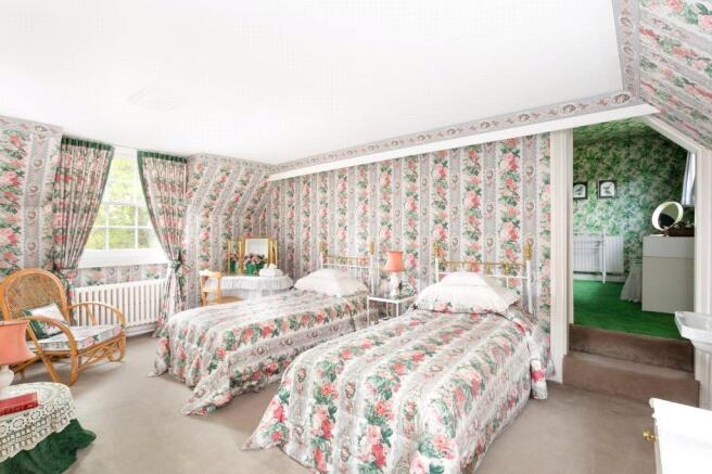 5 Bedrooms