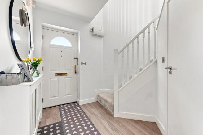4 bed Semi-Detached for sale Image 11