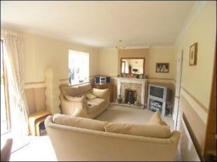 Sitting/Dining Room