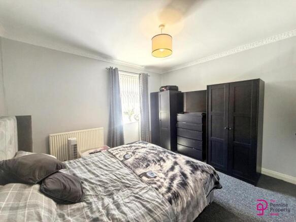 2 bed Terraced for sale Image 8