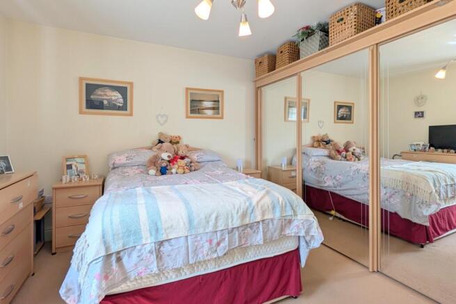 2 bed Apartment for sale Image 7