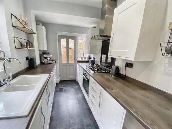 Kitchen Aspect 2.jpg