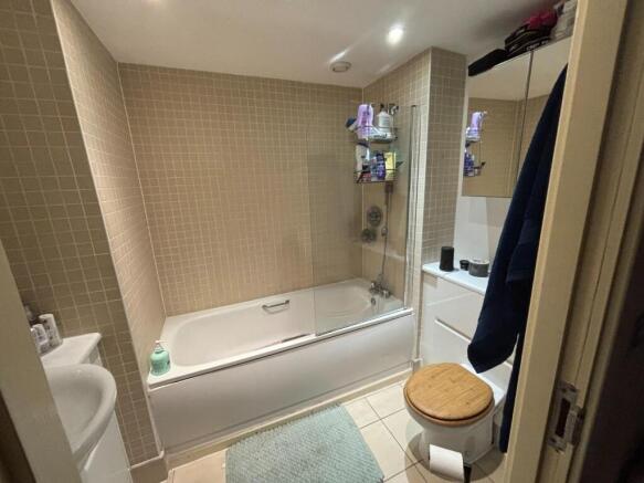 bathroom.jpeg