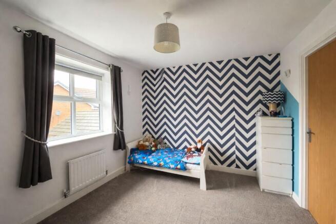4 bed Detached for sale Image 8