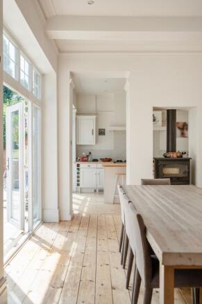 Dining Through To Kitchen