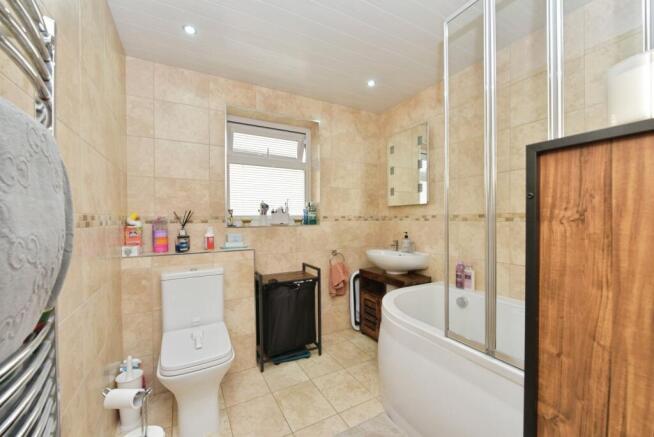 3 bed Detached Bungalow for sale Image 10