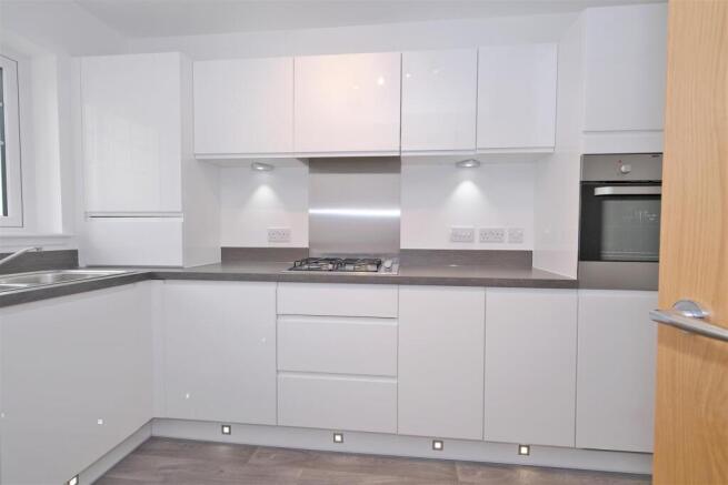 2. Kitchen.JPG