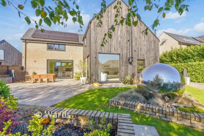 External Lifestyle Photograph