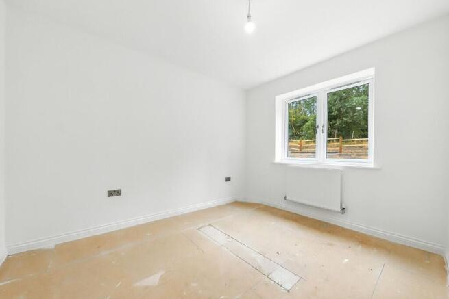 3 bed Semi-Detached for sale Image 11