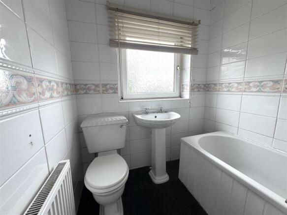 3 bed Semi-Detached for sale Image 11