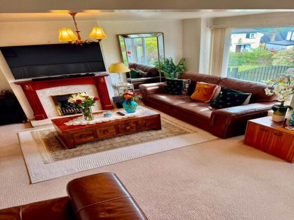3 bed House to rent Image 9