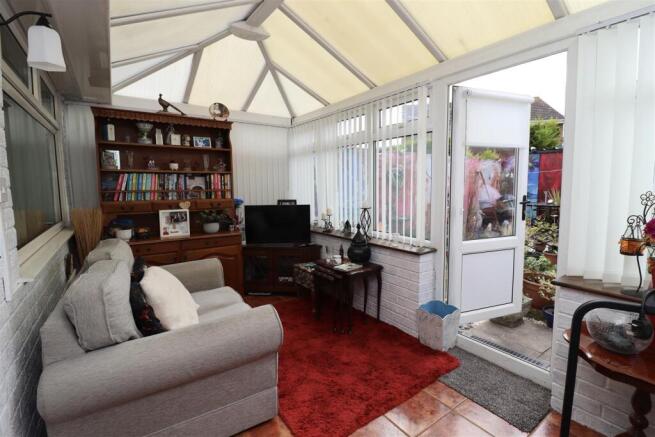 2 bed Semi-Detached for sale Image 5