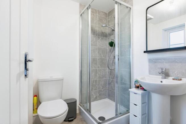 3 bed Detached for sale Image 11