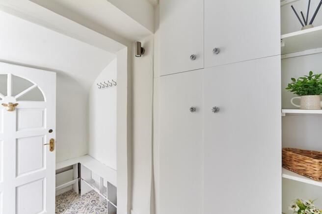 Basement Flat 20 Walcot Terrace -11.jpg